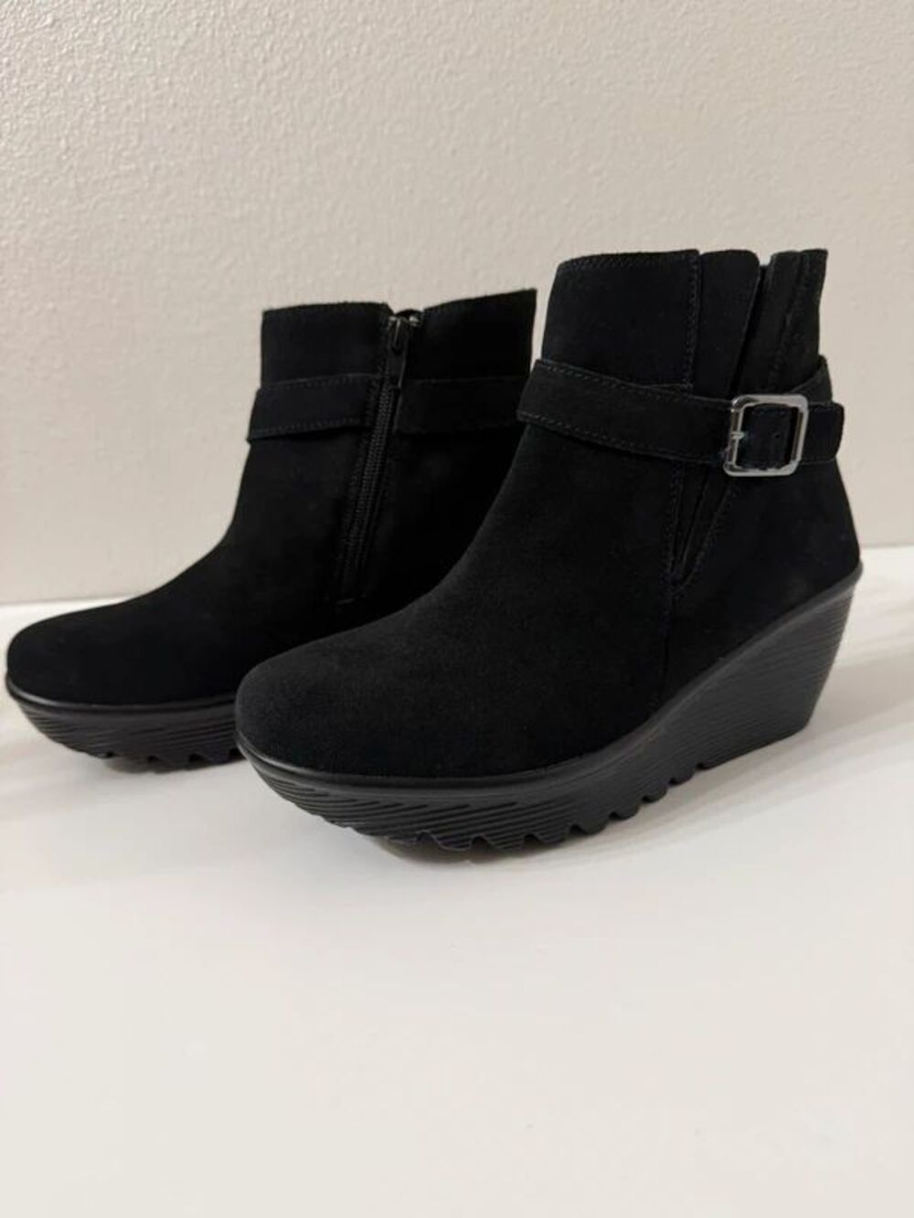 Skechers Parallel Day Date Suede Wedge Ankle Boots Size 7.5